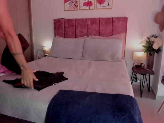 KimSummer webcam