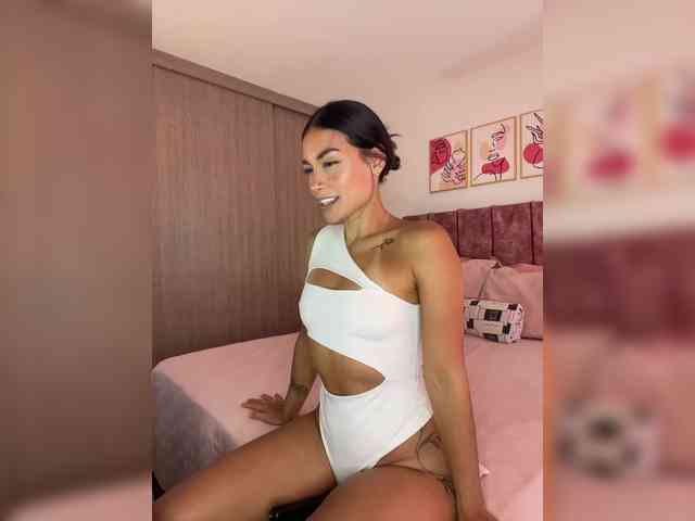 KimSummer webcam