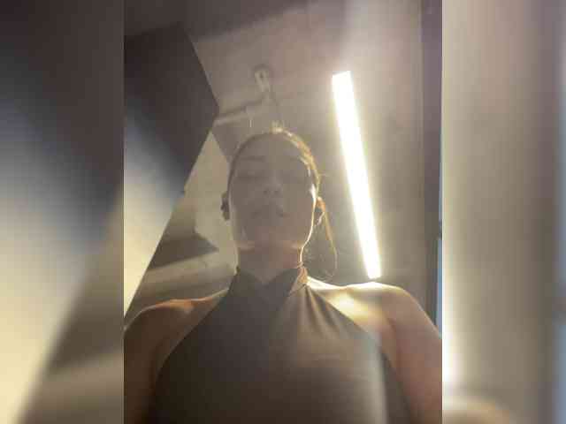 KimSummer webcam
