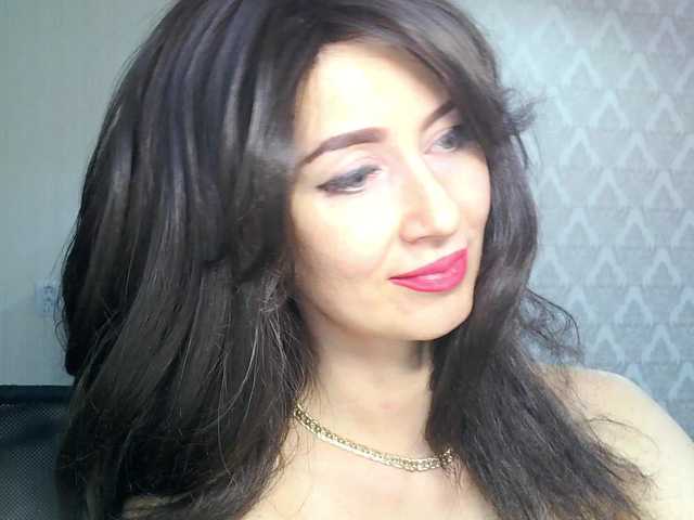 Charmingvenus11701 from BongaCams