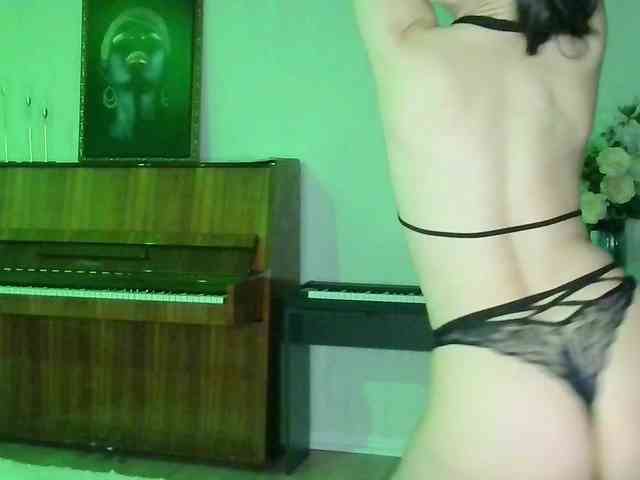 Charmingvenus11701 webcam