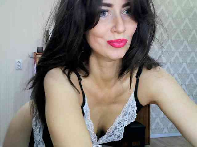 Charmingvenus11701 webcam