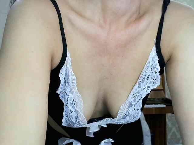Charmingvenus11701 webcam