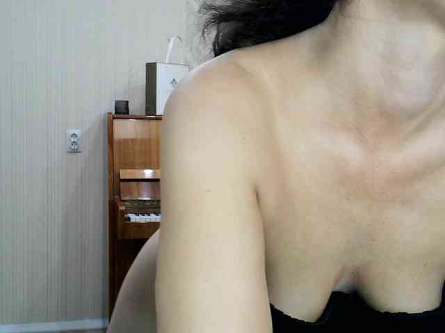 Charmingvenus11701 webcam