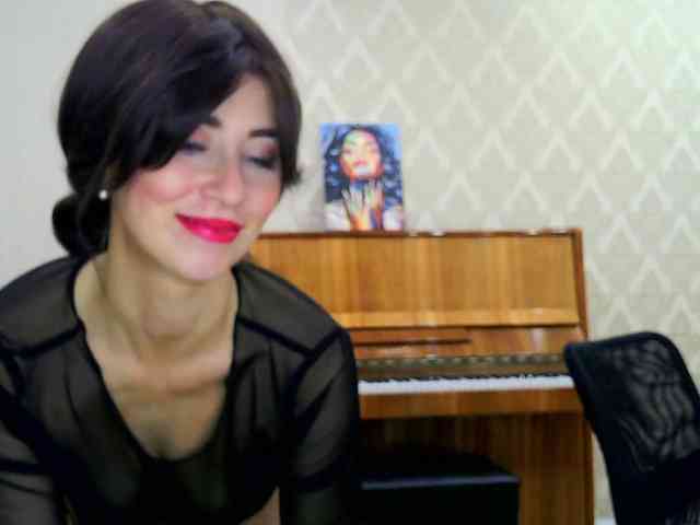 Charmingvenus117... Live Webcam on BongaCams