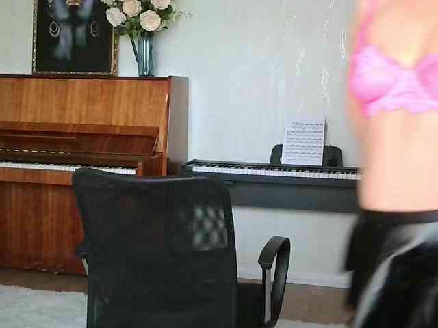 Charmingvenus11701 webcam