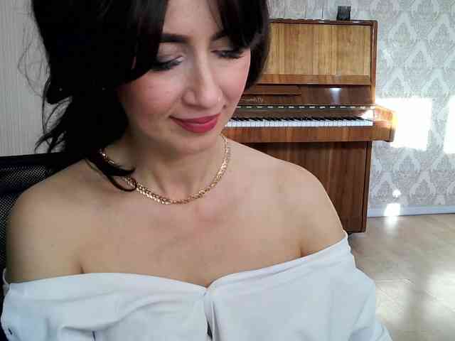 Charmingvenus11701 webcam