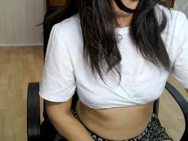 Charmingvenus11701 webcam
