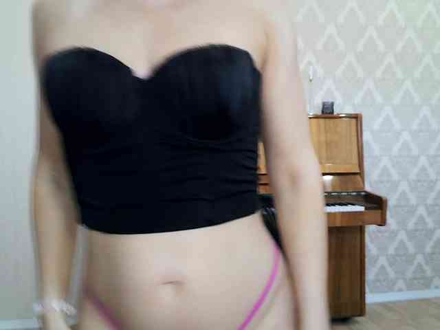 Charmingvenus11701 webcam