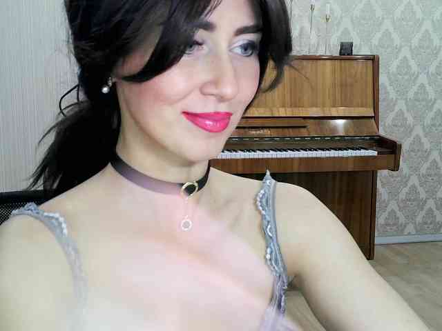 Charmingvenus11701 webcam