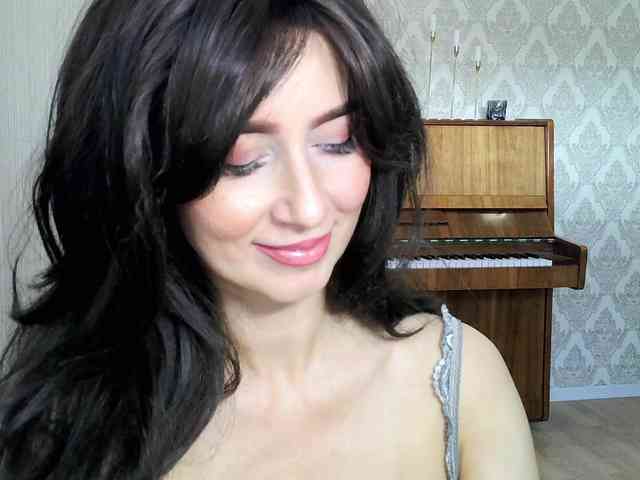 Charmingvenus11701 webcam