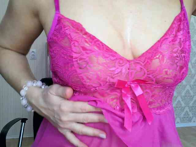Charmingvenus11701 webcam