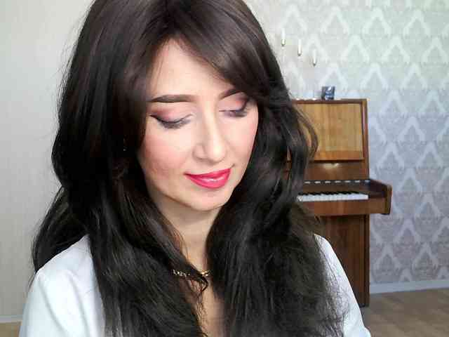 Charmingvenus11701 webcam