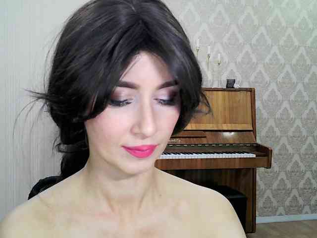 Charmingvenus11701 webcam