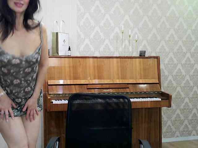 Charmingvenus11701 webcam