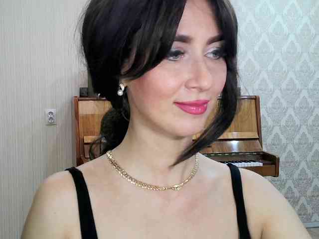 Charmingvenus11701 webcam