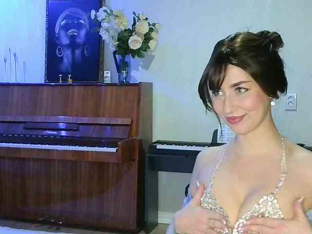 Charmingvenus11701 webcam