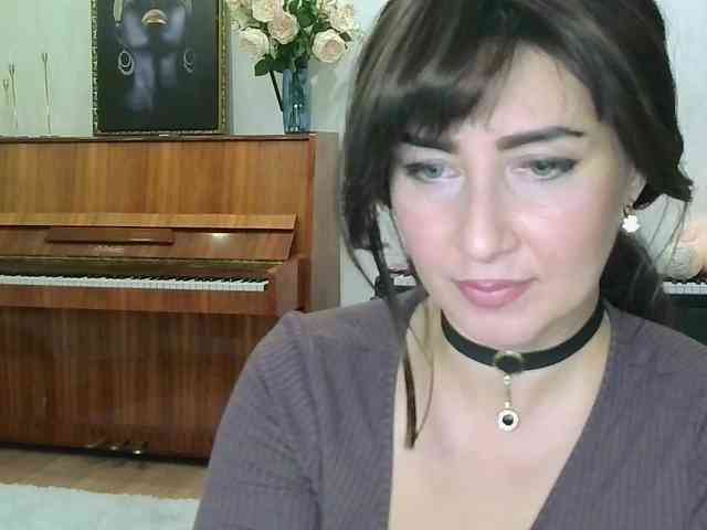 Charmingvenus117... Live Webcam on BongaCams