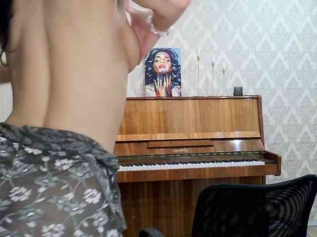 Charmingvenus11701 webcam