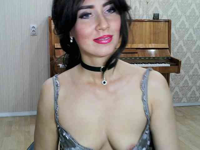 Charmingvenus11701 webcam