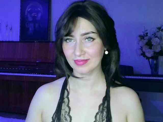 Charmingvenus11701 webcam