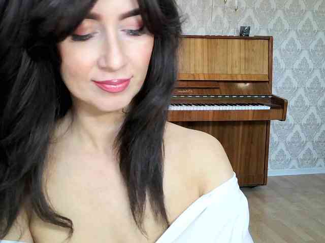 Charmingvenus11701 webcam
