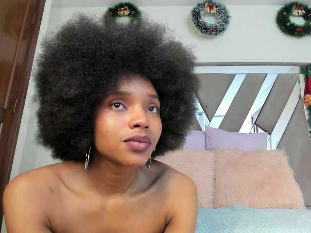 sarawilliams01's BongaCams show and profile