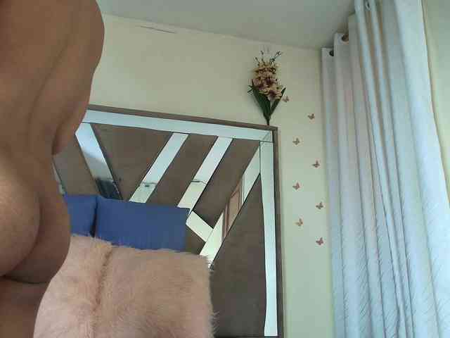 sarawilliams01 webcam