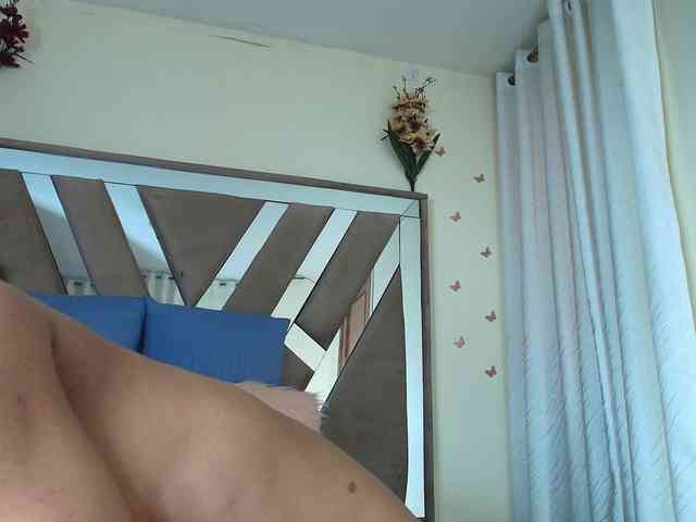 sarawilliams01 webcam