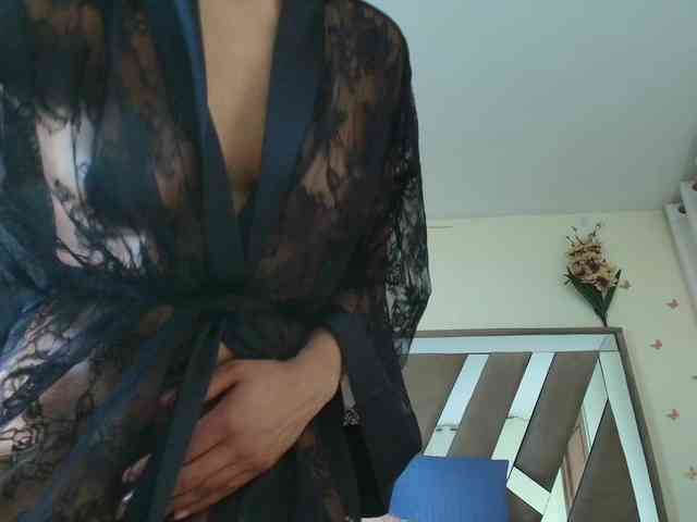sarawilliams01 Live Webcam on BongaCams