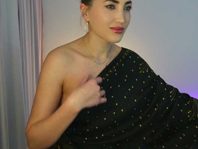 TweetyCream webcam bongacams model stream image