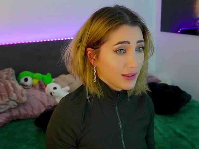 TweetyCream webcam