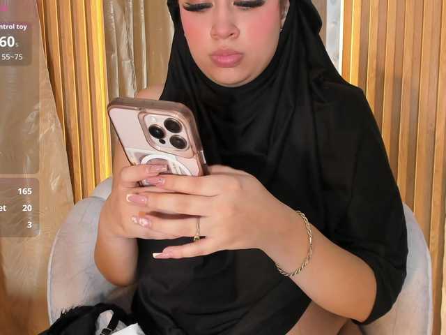 ghalia's BongaCams show and profile