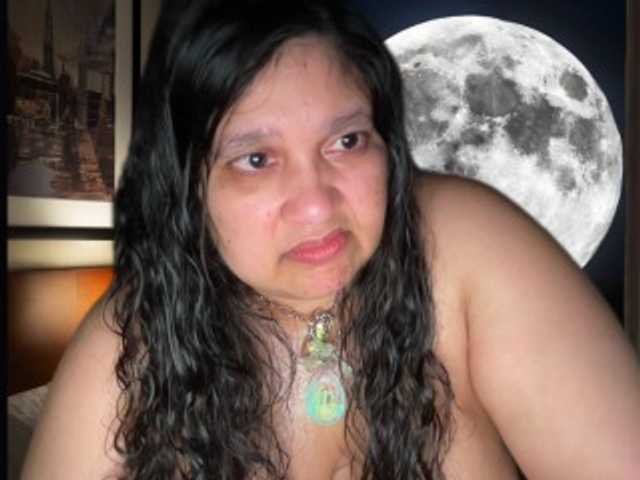 DUMBHOEMELANIE's BongaCams show and profile