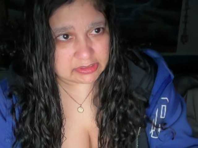 DUMBHOEMELANIE's BongaCams show and profile