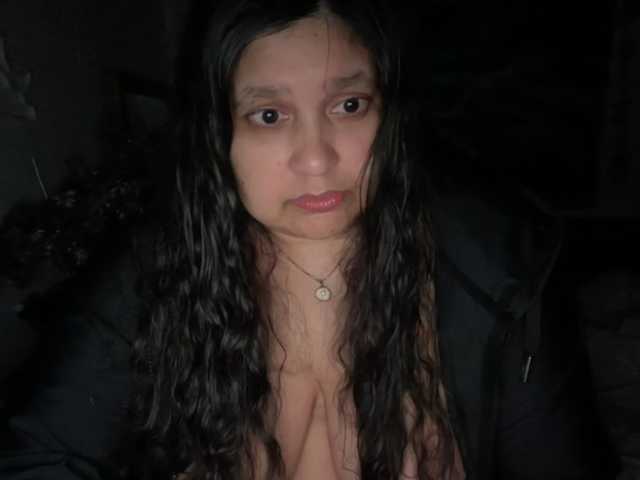 DUMBHOEMELANIE's BongaCams show and profile