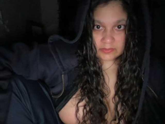 DUMBHOEMELANIE's BongaCams show and profile