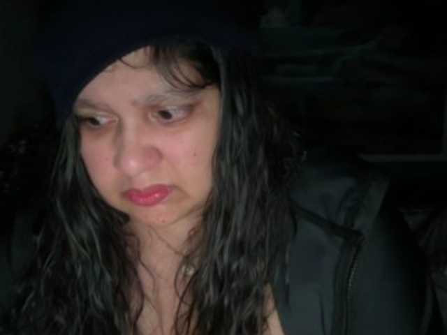 DUMBHOEMELANIE's BongaCams show and profile