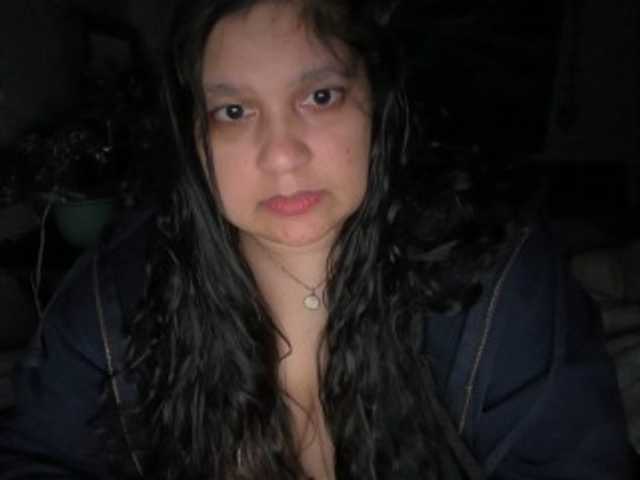 DUMBHOEMELANIE's BongaCams show and profile