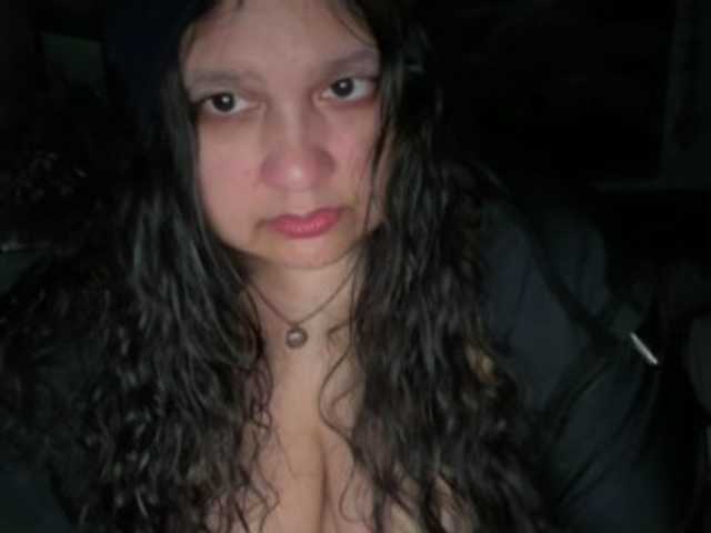 DUMBHOEMELANIE's BongaCams show and profile