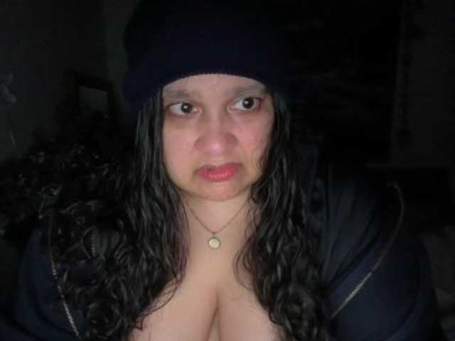 DUMBHOEMELANIE's BongaCams show and profile