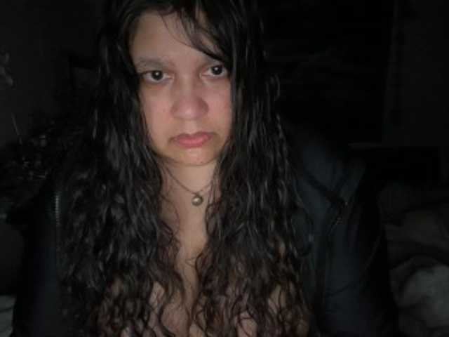 DUMBHOEMELANIE's BongaCams show and profile