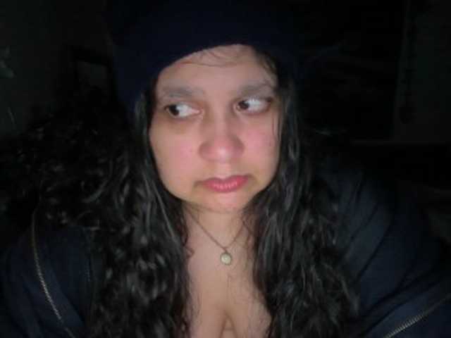 DUMBHOEMELANIE's BongaCams show and profile