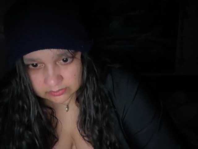 DUMBHOEMELANIE's BongaCams show and profile