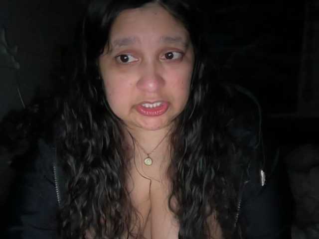 DUMBHOEMELANIE's BongaCams show and profile