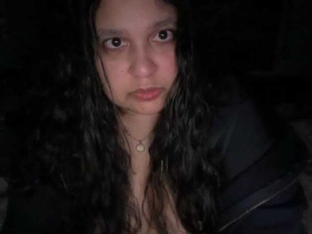 DUMBHOEMELANIE's BongaCams show and profile