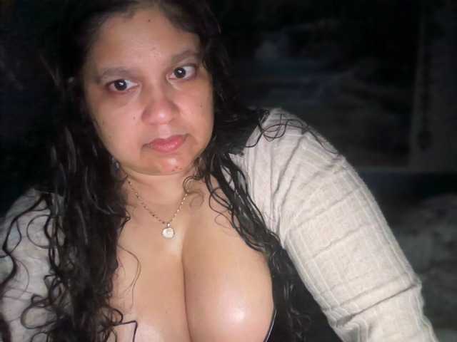 DUMBHOEMELANIE