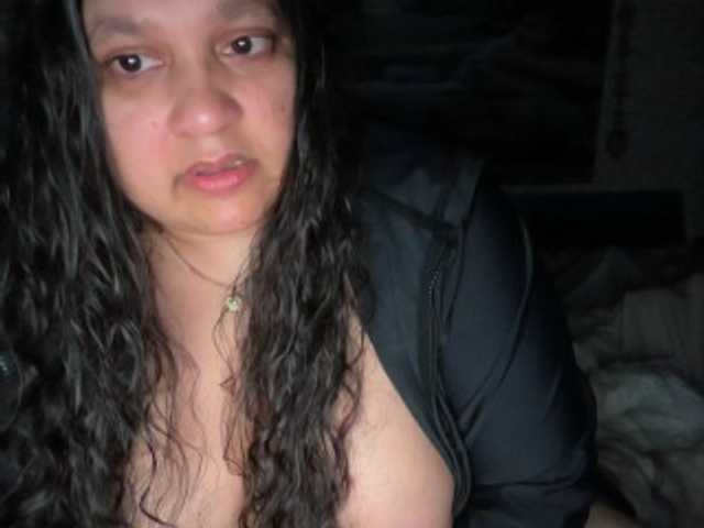 DUMBHOEMELANIE's BongaCams show and profile