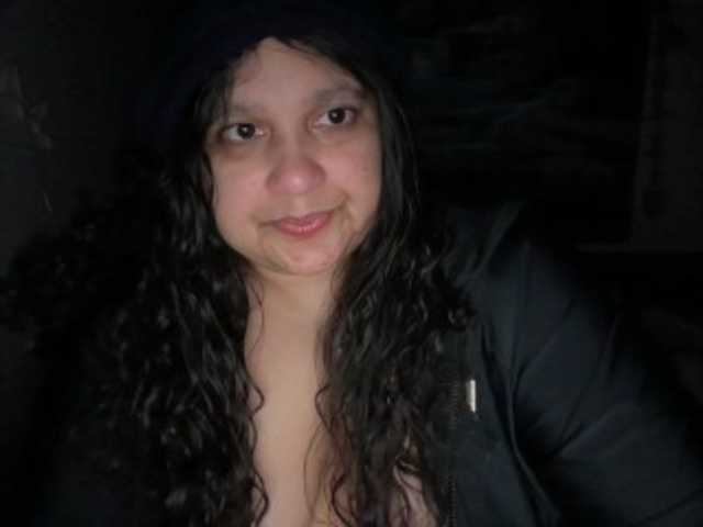 DUMBHOEMELANIE's BongaCams show and profile