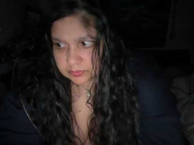 DUMBHOEMELANIE's BongaCams show and profile